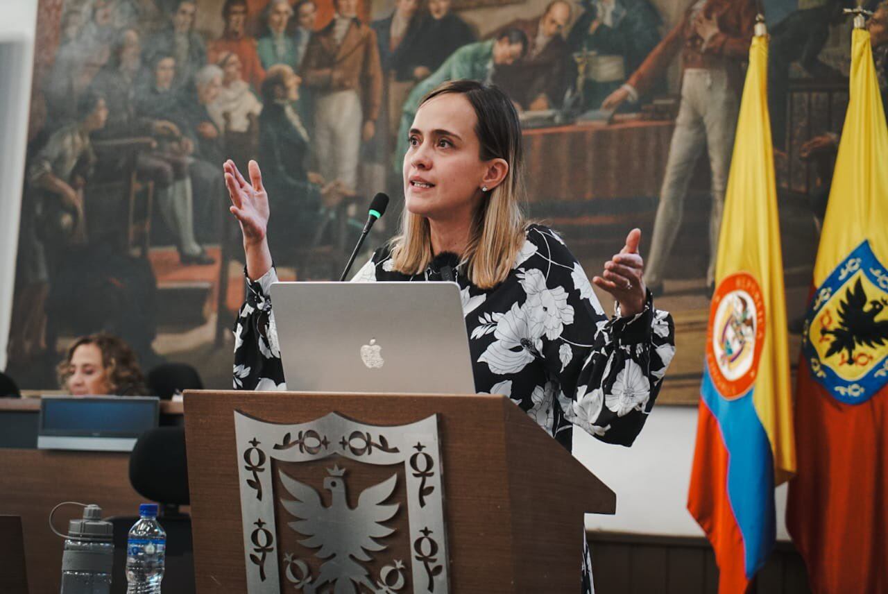 Laura Tami, secretaria de la Mujer