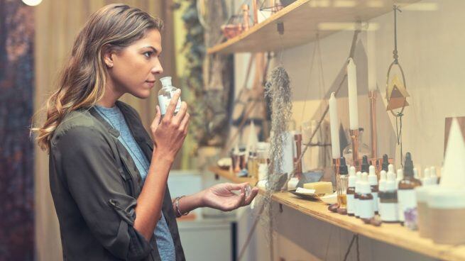 Las personas buscan una forma natural y efectiva de mejorar su estado de ánimo y reducir el estrés, y los aromas han demostrado que pueden ser una alternativa poderosa para lograrlo.