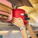 Hay productos que no están permitidos para llevar en el equipaje de mano en un avión.