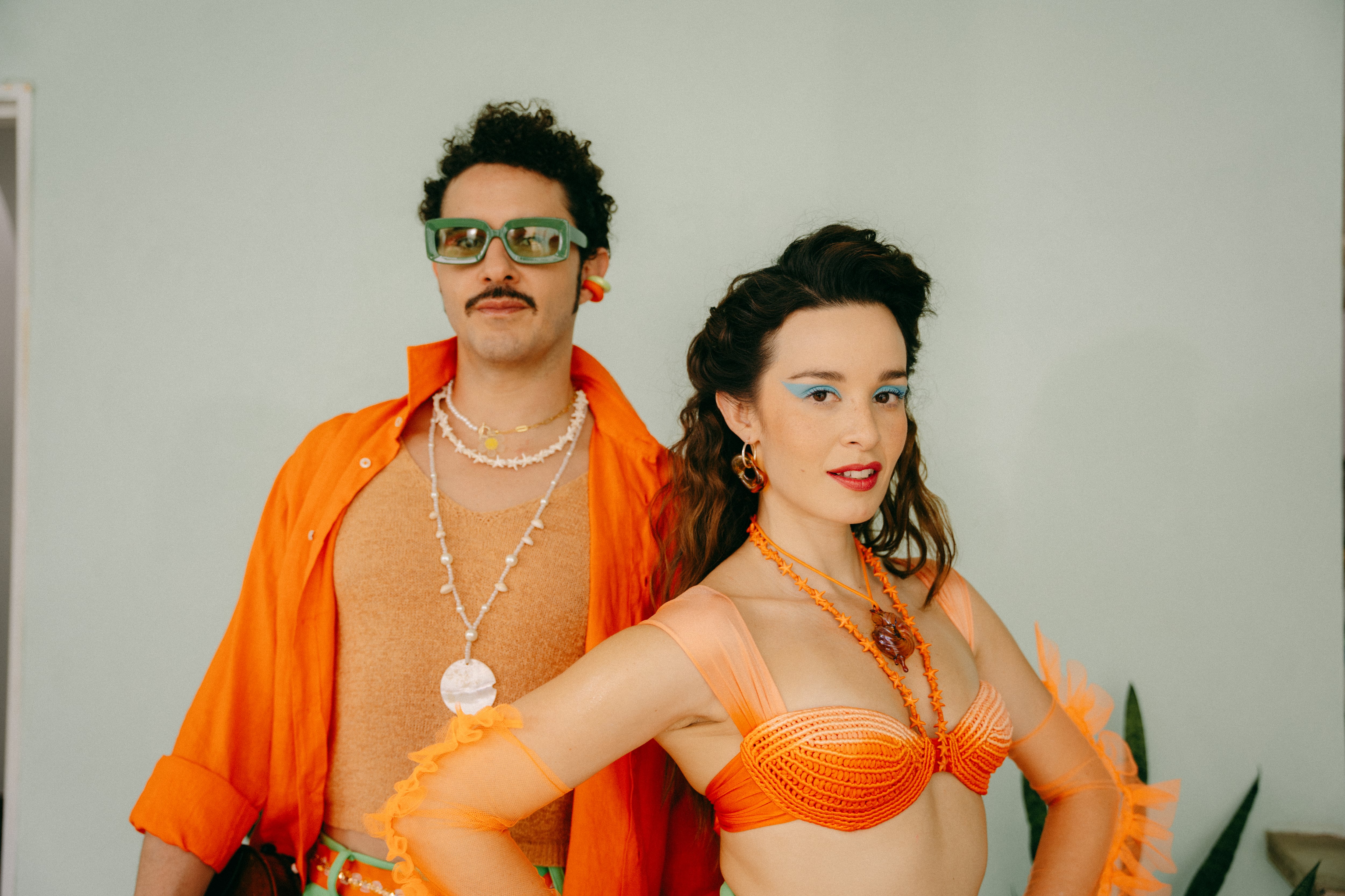 Catalina García y Santiago Prieto integrantes de Monsieur Periné conversaron con SEMANA sobre su nuevo sencillo, la inclusión de nuevos ritmos en su música, así como la violencia en Colombia.