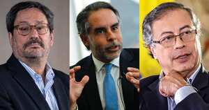 De izquierda a derecha: el ex vicepresidente Francisco Santos; el embajador Armando Benedetti  y el presidente Gustavo Petro.