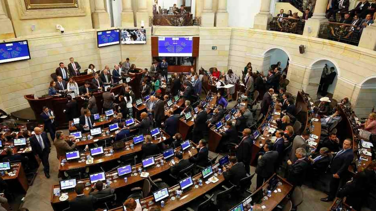 Entre las razones para adelantar el proyecto se destacan los análisis que se han realizado frente a la reducción del riesgo por corrupción en los Estados.