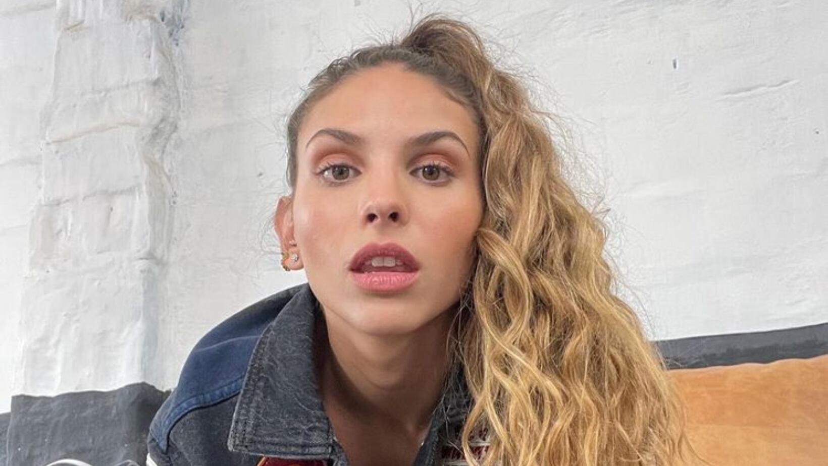 Sofía, la hija de Paola Turbay y sus infartantes fotos en vestido de baño