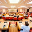 La primera tarea de los 350 miembros del Congreso de los Diputados, que se reúnen a las 10H00 (08H00 GMT), será elegir al nuevo presidente de la cámara.