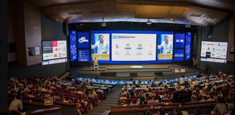 Hernán Penagos, en Congreso de la Andi, recibió el apoyo de los empresarios.