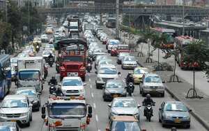 Trancones en Bogotá durante las vacaciones de diembre y con la medida vigente de pico y placa
Dic 29 del 2020
Foto Guillermo Torres Reina / Semana