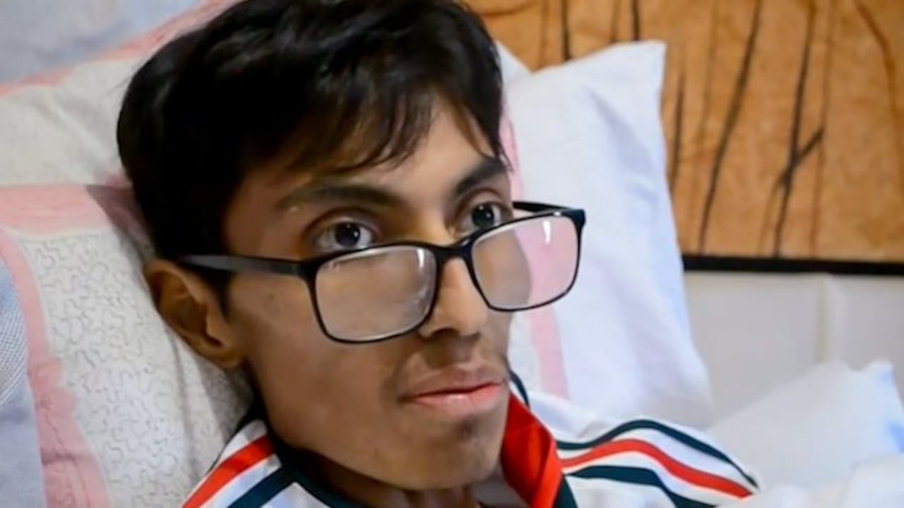 El joven esperaba reunirse nuevamente con sus padres tras conocer el avance de su enfermedad.