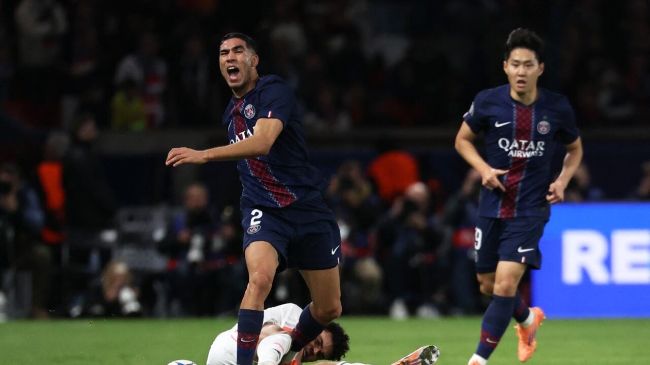 El momento exacto del golpe de Luis Díaz a Hakimi.