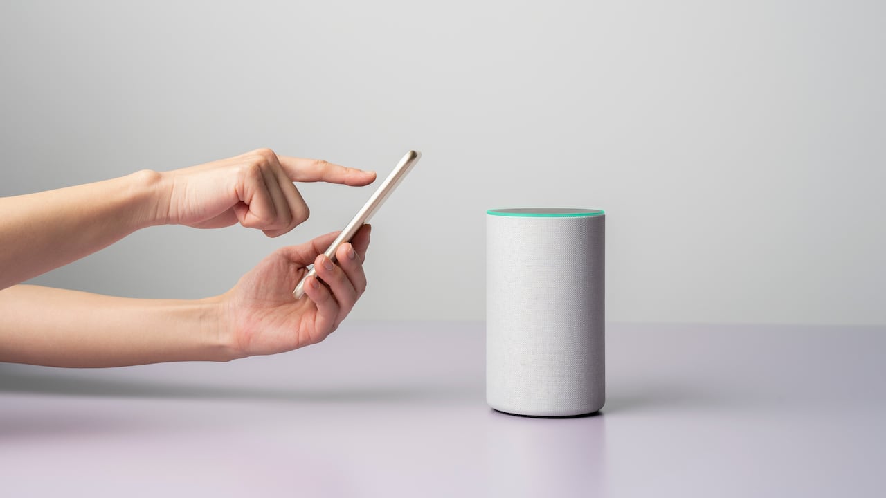 Al personalizar Google Assistant, los usuarios pueden comunicarse de manera más natural.