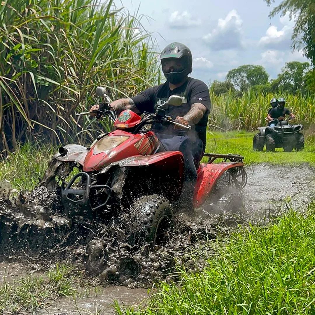 En medio de barro, tierra, hermosos paisajes y cañaduzales, El Cerrito, Valle, es una gran opción para recorrer en cuatrimoto.