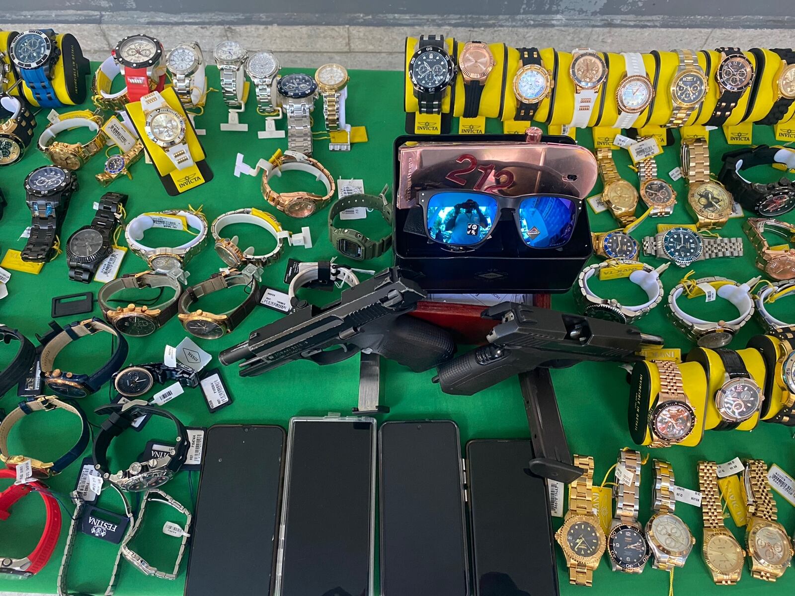 Esta fue la mercancía recuperada por las autoridades con la captura de uno de los presuntos ladrones.