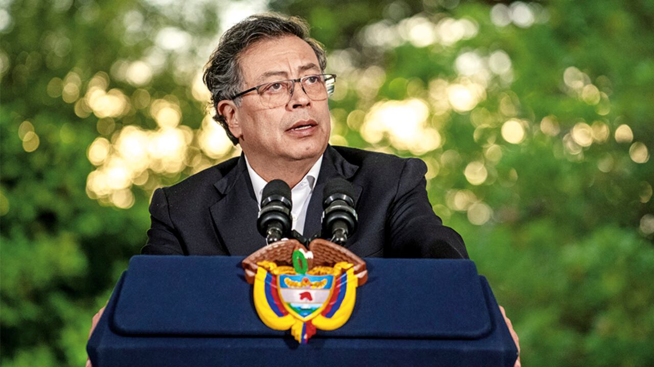 Son muchas las especulaciones que hay alrededor de los motivos para estas decisiones del presidente.