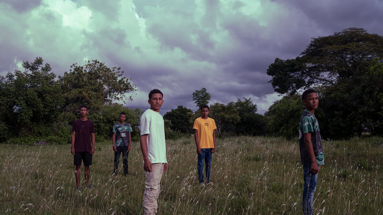 'Jarupia. El secreto de Ayapel', fotolibro de Chino Romero Hoyos / Raya Editorial