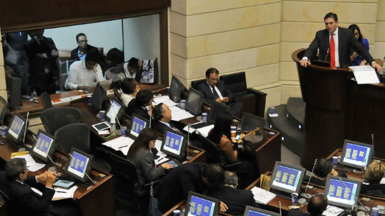 El ministro tendrá que defender el proyecto en el Congreso.