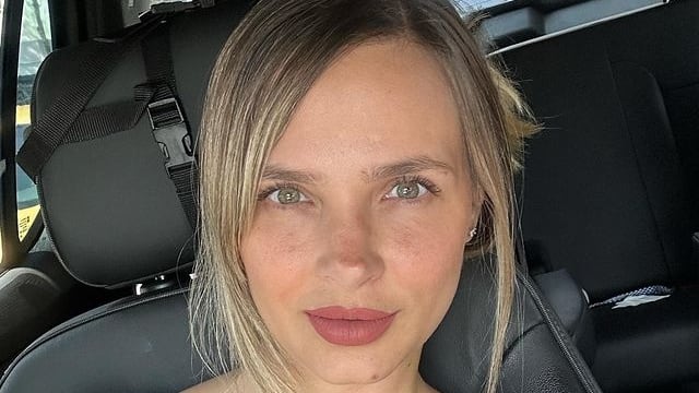 Elizabeth Loaiza publica una foto y se despachan en su contra por un supuesto exceso de photoshop