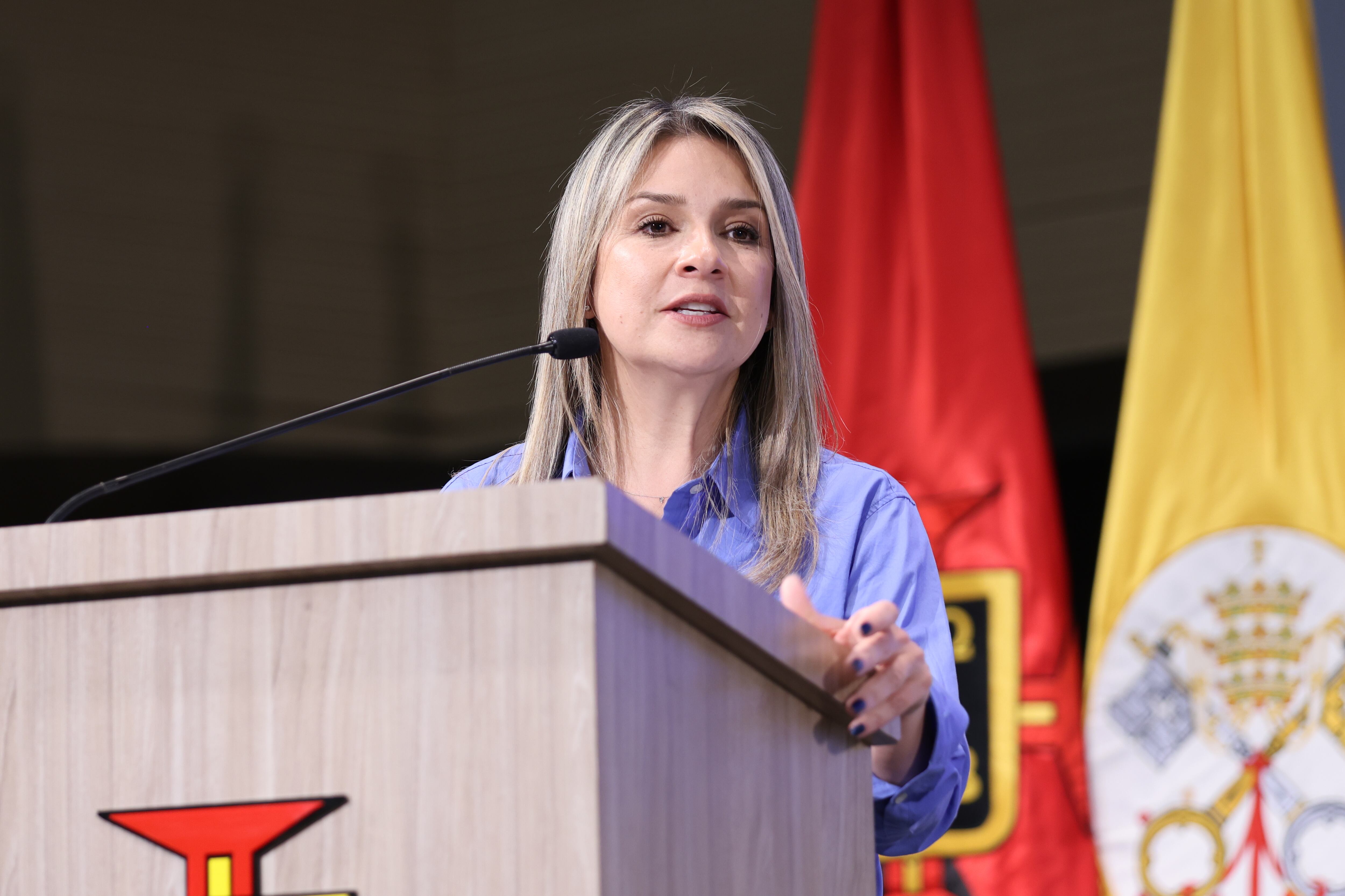Conferencia académica periodismo y democracia