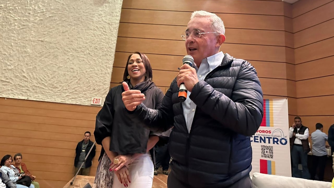 Marelene Castillo y Álvaro Uribe en Manizales.