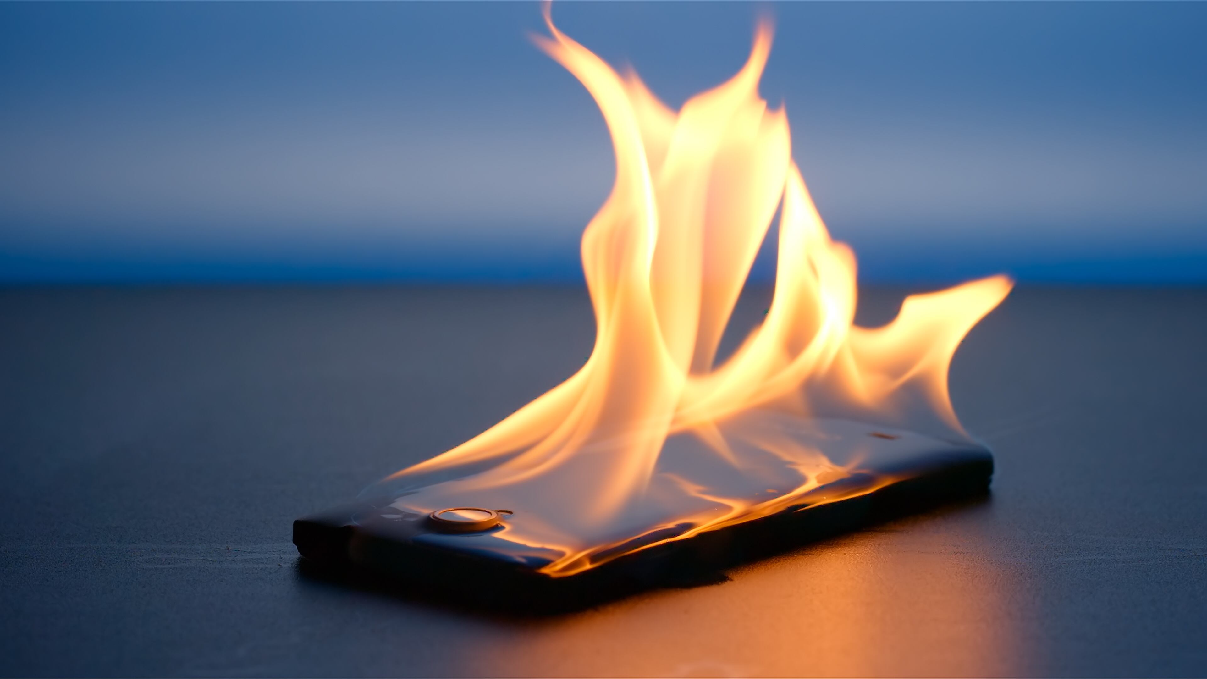 Un celular caliente con frecuencia podría estar en riesgo de daño.