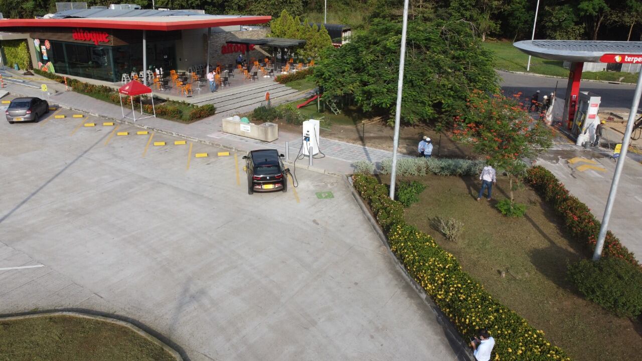 Terpel Voltex estrena en Melgar una estación de carga para vehículos eléctricos