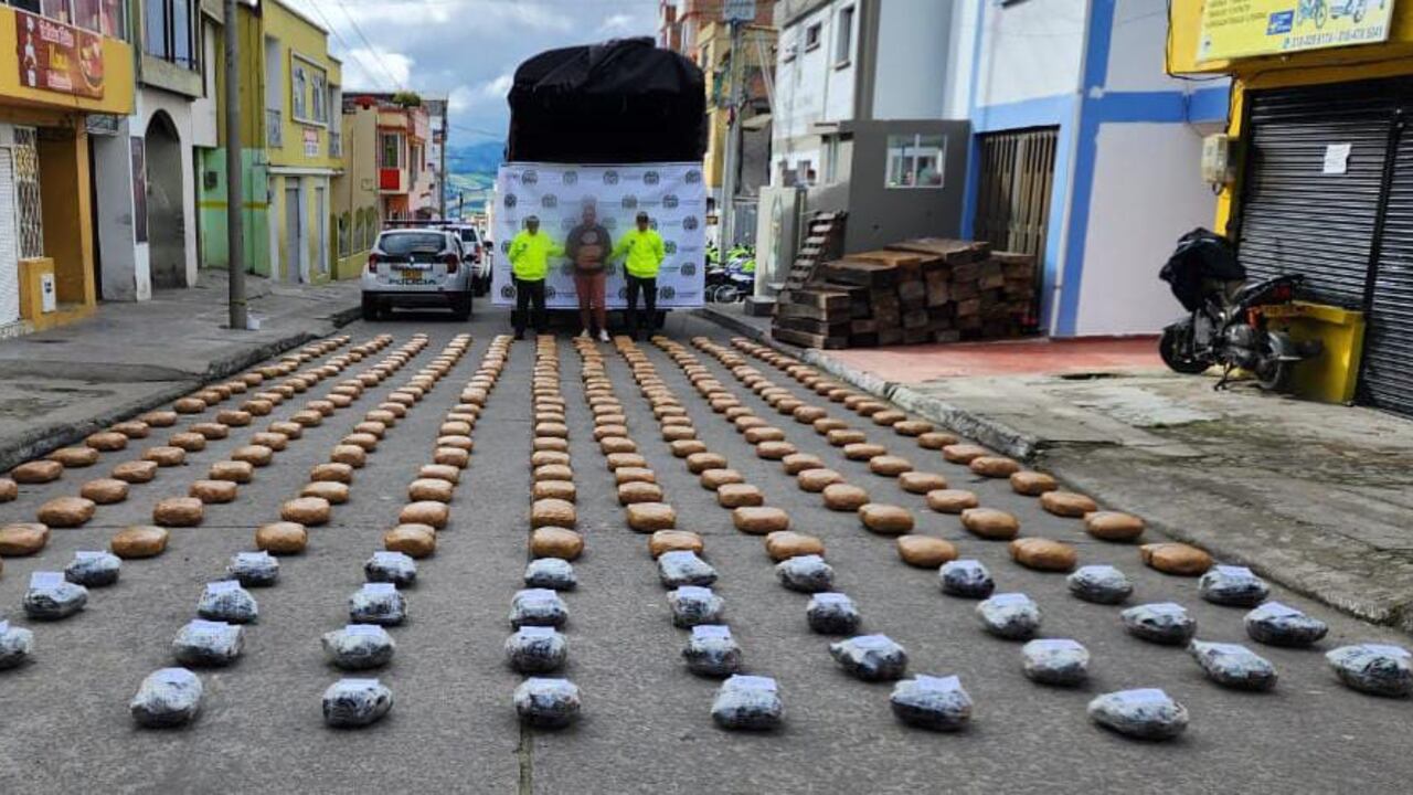 Durante el procedimiento fue capturado el conductor del vehículo que cubría la ruta Tumaco – Samaniego.