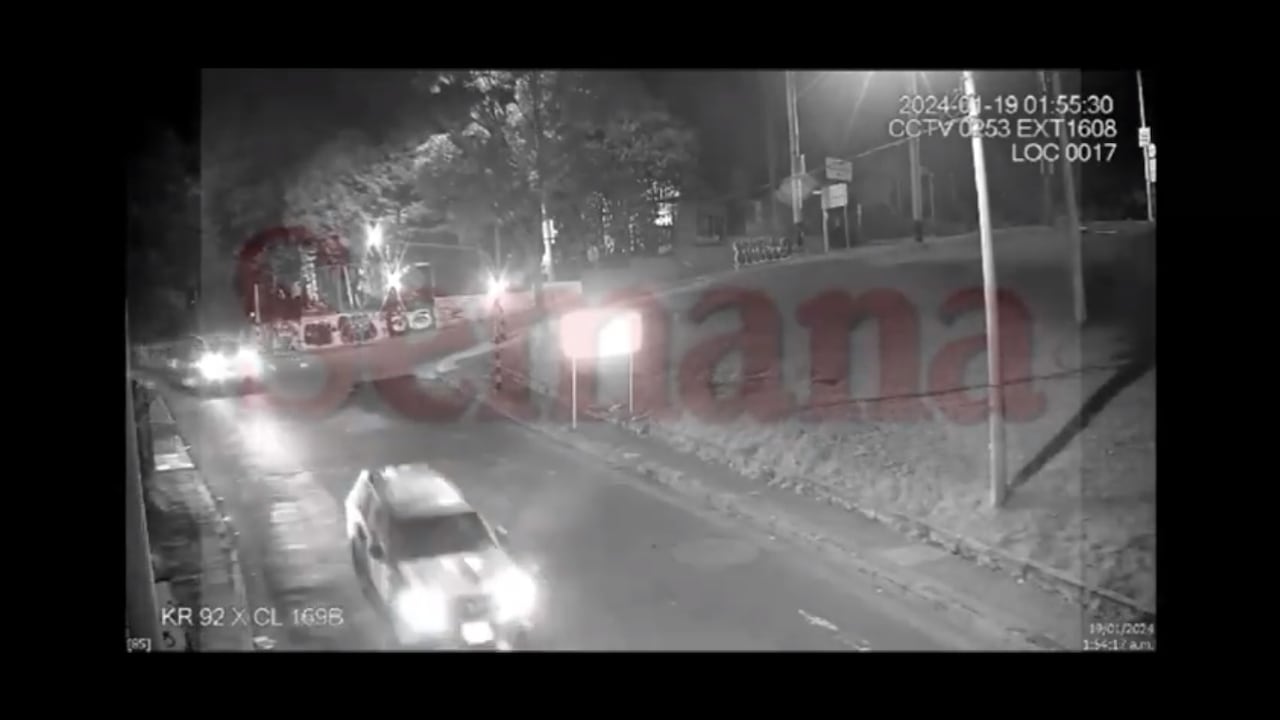 Imágenes de las camionetas hurtadas en la localidad de Suba en Bogotá. Unos seis vehículos pasan por este sector, pues en total fueron unas 16 hurtadas.