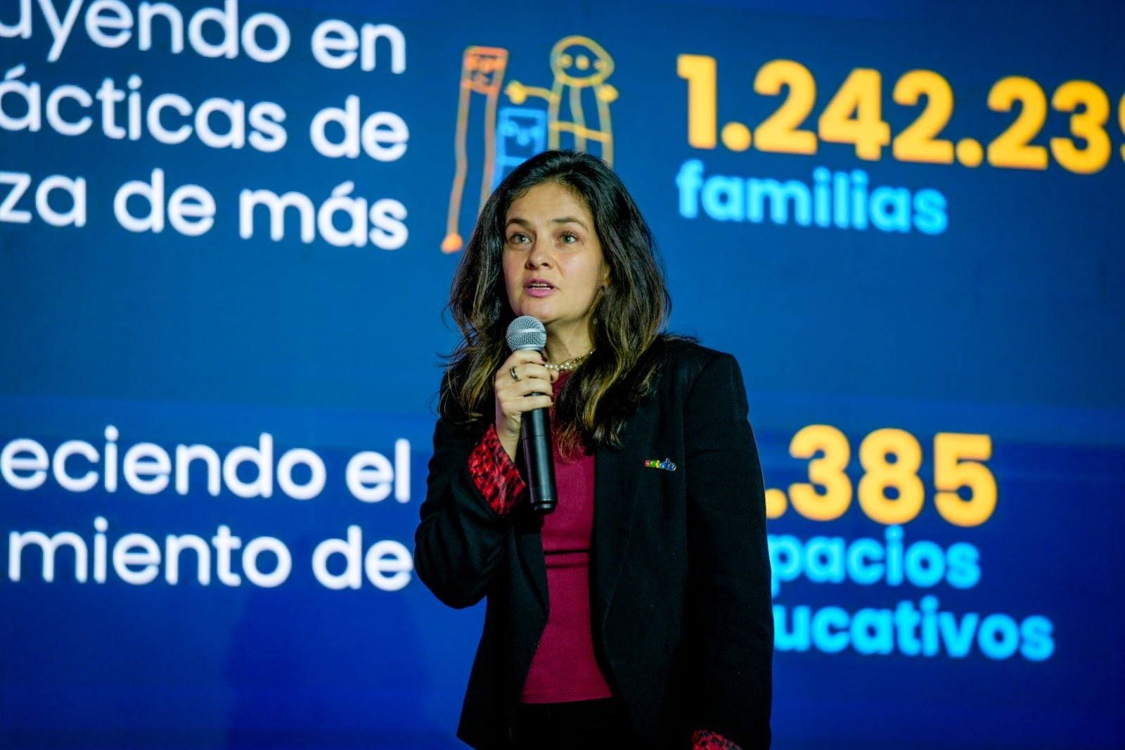Victoria Arciniegas, directora ejecutiva de aeioTU.