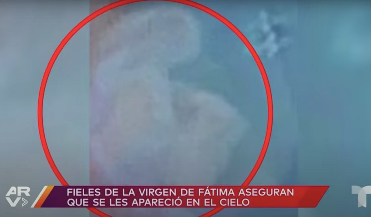 Así es la figura de la virgen que se vio en una fotografía