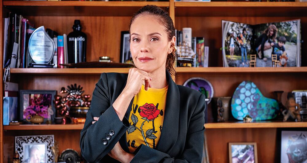 Son 30 años los que Cristina Umaña ha recorrido en la actuación. Y en este punto de su carrera, cuando pedía casi a gritos hacer teatro, llegó el exigente papel de Teresa, de la mano del director Nicolás Montero y Suzie Miller.