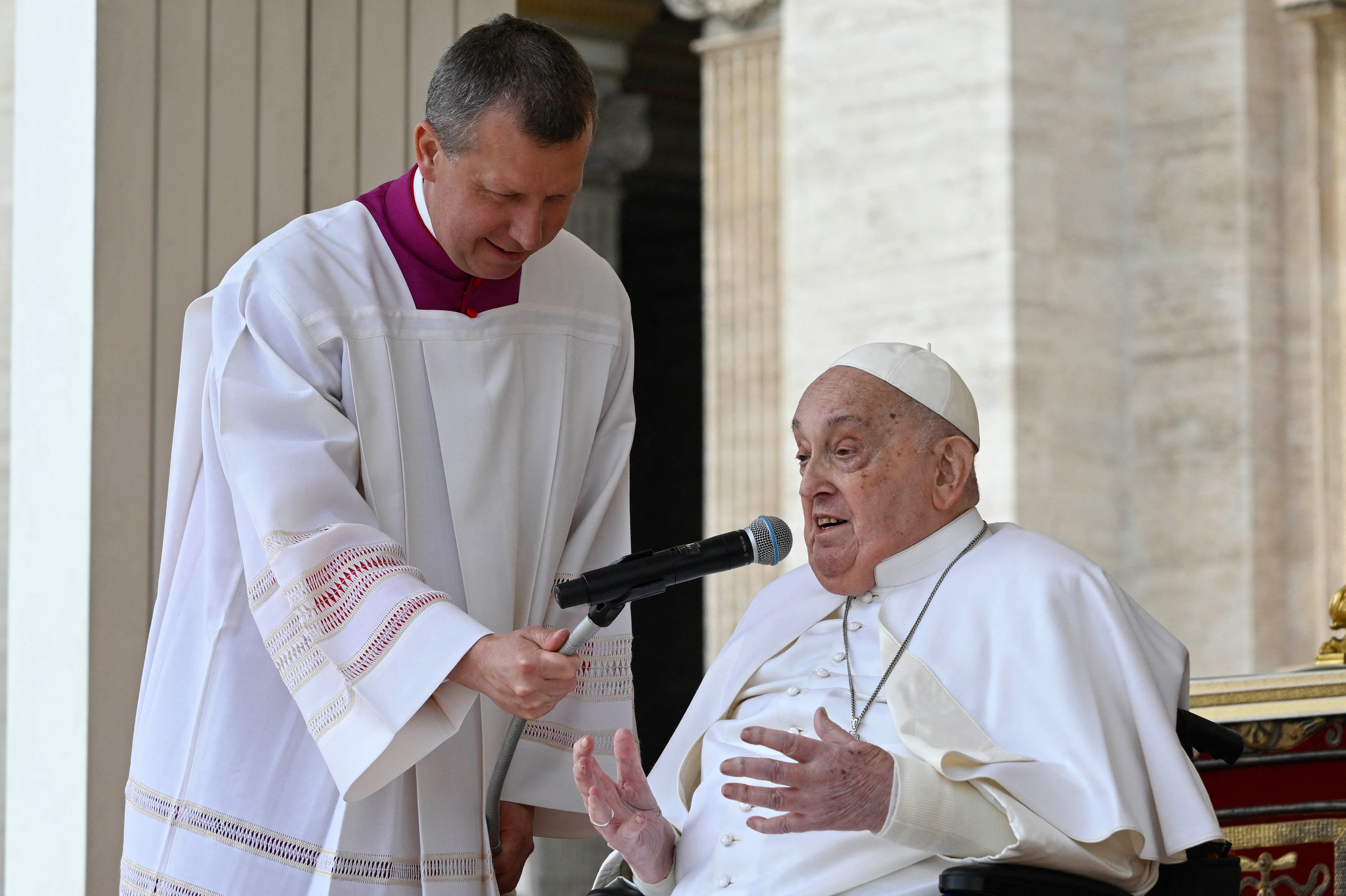 El papa apareció de sorpresa este Domingo de Ramos.