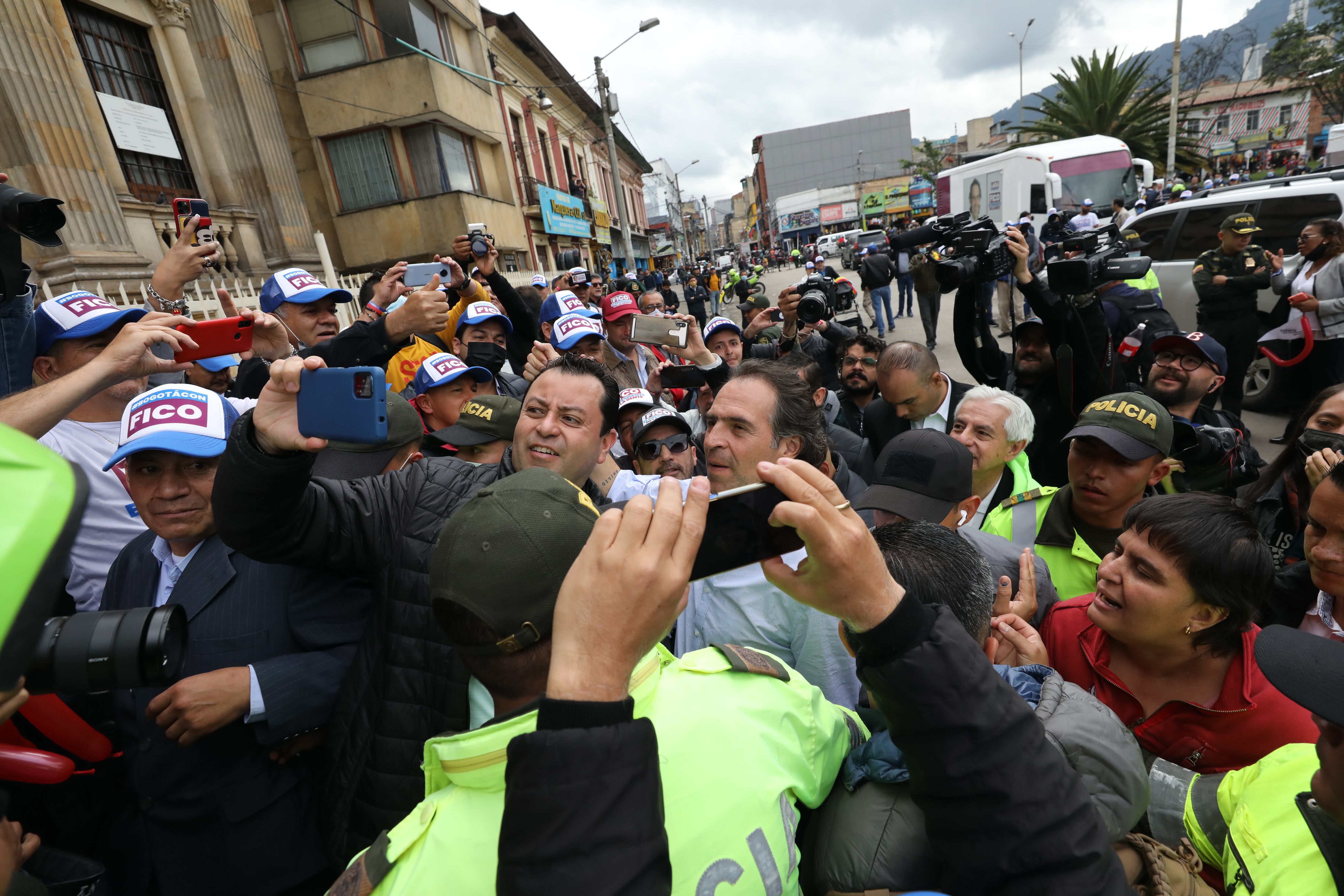 Federico Gutierrez en campaña