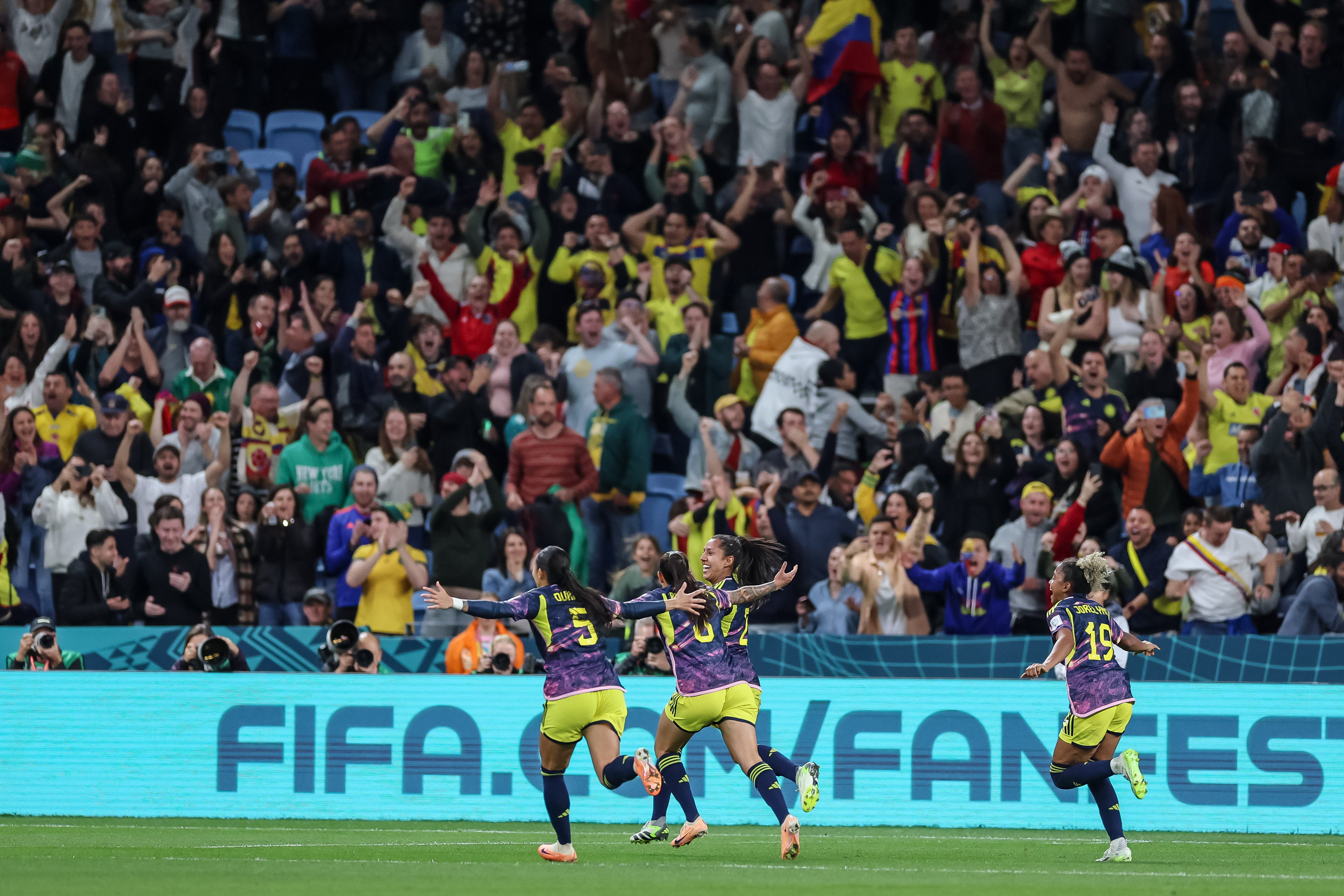 Este fue el mar de gente que apoyó a Colombia en Sídney.