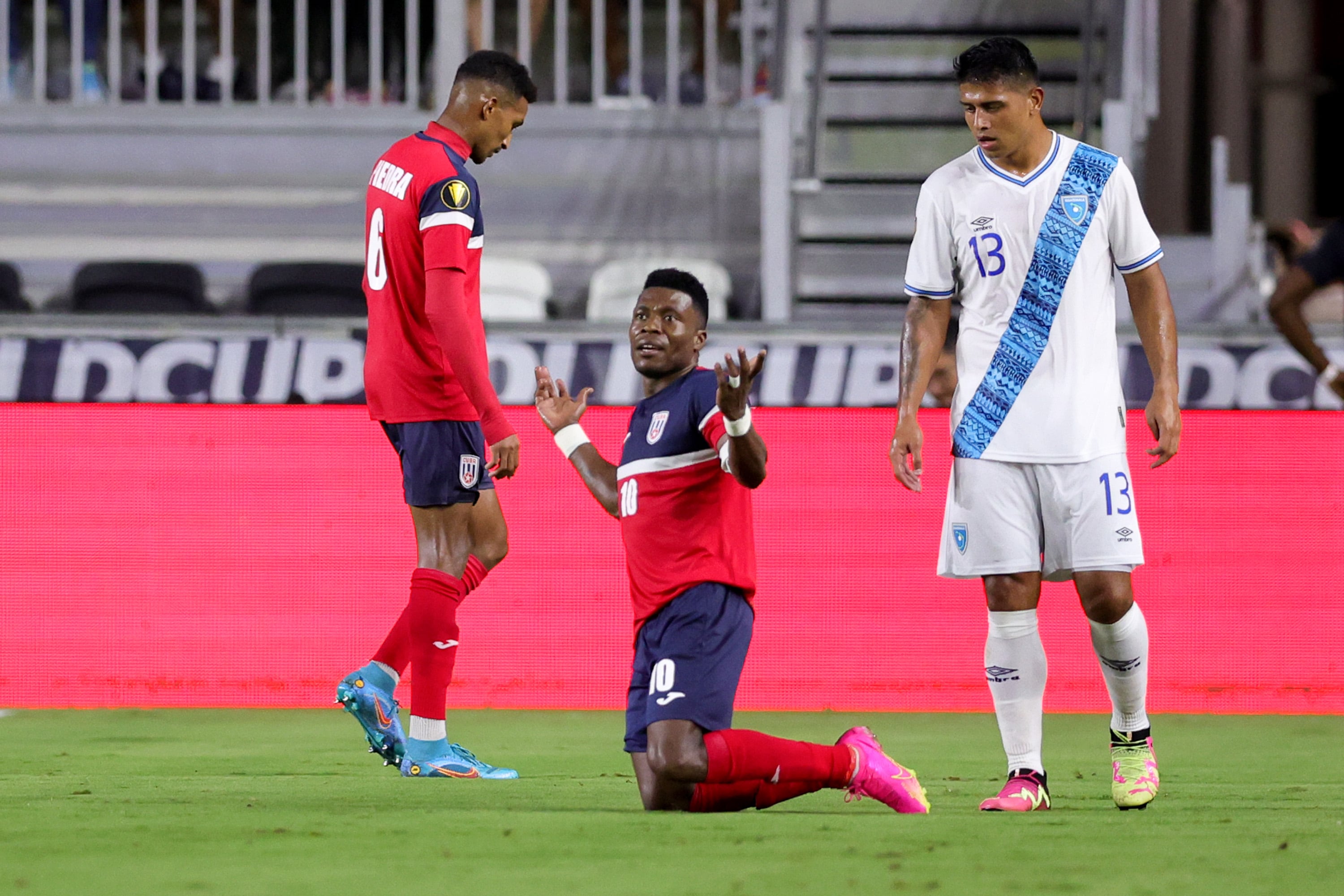 Cuatro jugadores aprovecharon su estadía en Estados Unidos para escapar.