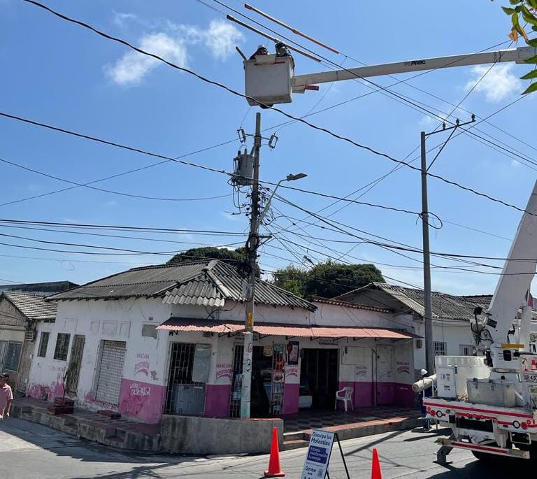 Trabajos de instalación eléctrica en el sur de Barranquilla.