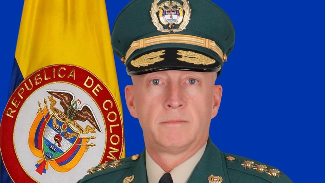 El experimentado general Walter Giraldo, jefe de operaciones del Ejército, pidió el retiro tras la llegada de la nueva cúpula militar.