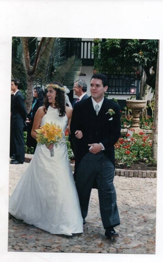 “Tenía mucho éxito con las mujeres”, dijo su mamá sobre el joven que después de un par de novias, se casó con con María Juliana Ruiz, también abogada. 