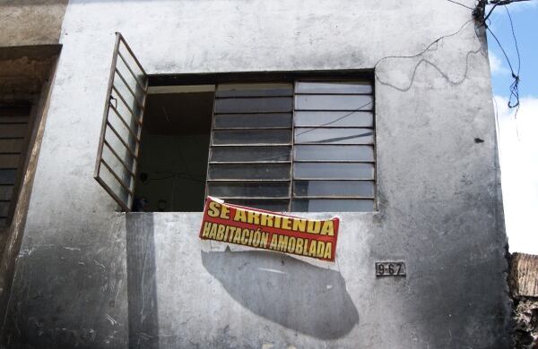 Foto: Edwin Tamayo Rueda. Para pasar la noche en una habitación en la 'Calle del Bronx' los precios van de 4.000 a 8.000 pesos.