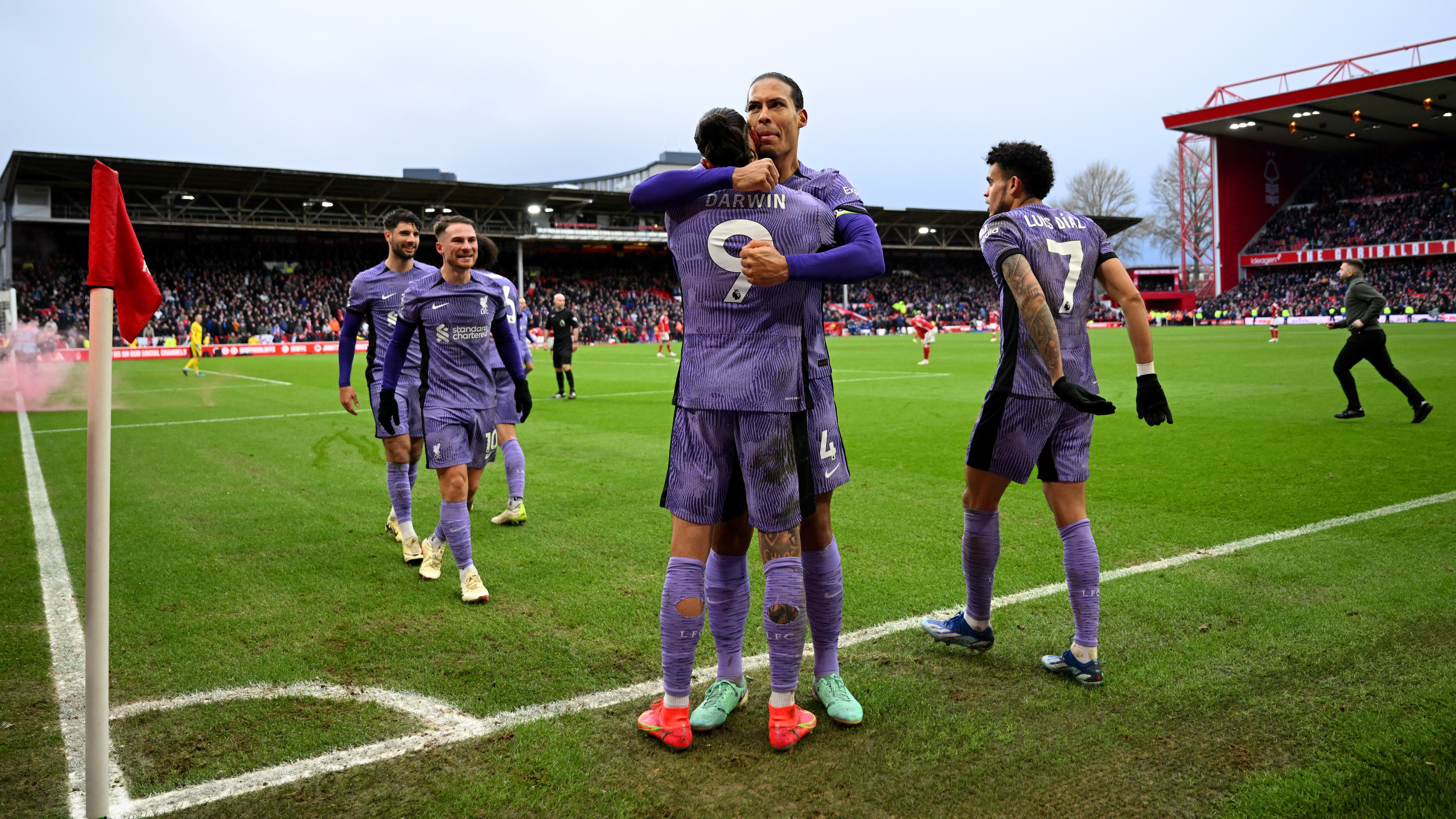 Liverpool celebra su triunfo de visitante.