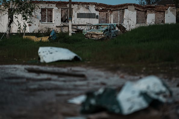 El gobernador de la región rusa de Belgorod, Viacheslav Gladkov escenario este lunes de una incursión armada de un grupo de “saboteadores” llegado de Ucrania, indicó que las autoridades están ayudando a evacuar la zona atacada. (Photo by Serhii Mykhalchuk/Global Images Ukraine via Getty Images)
