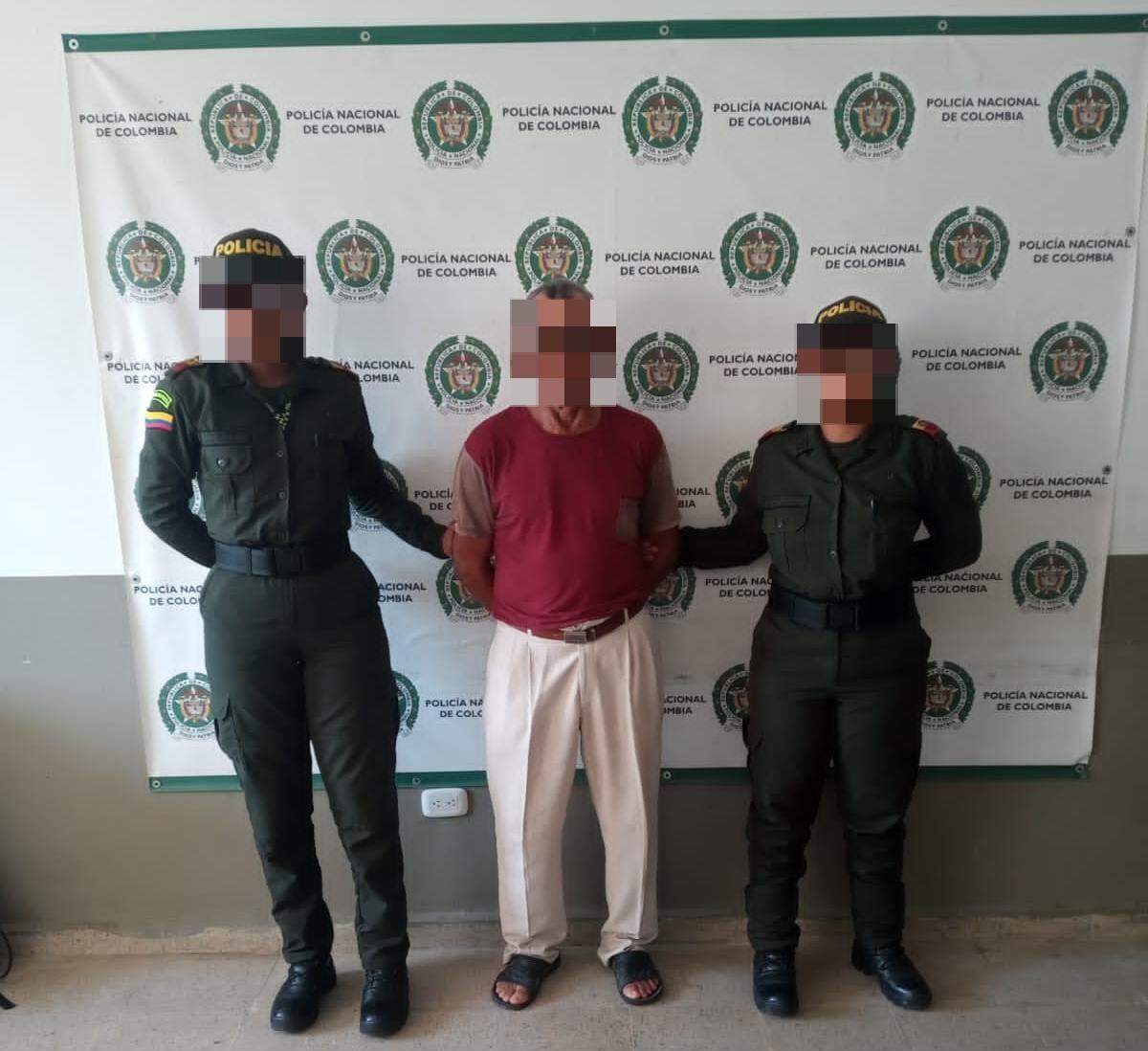 El hombre de 77 años fue capturado antes de ser linchado por la comunidad