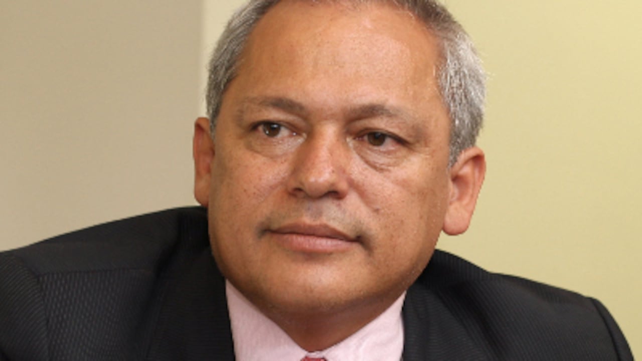 Senador Hernán Andrade.