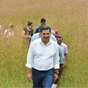 El Alcalde Jorge Iván Ospina recorre los predios del parque.