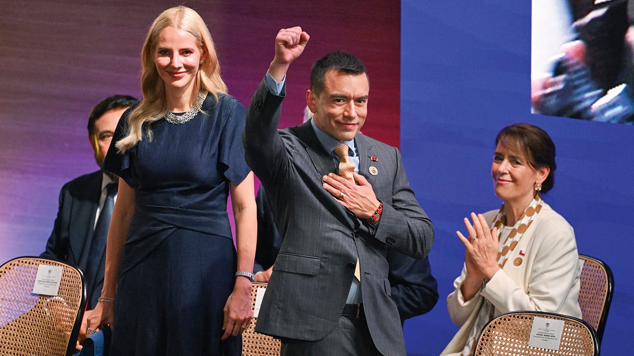 El presidente de Ecuador, Daniel Noboa, y su esposa, Lavinia Valbonesi Acosta, atrajeron las miradas durante la ceremonia.