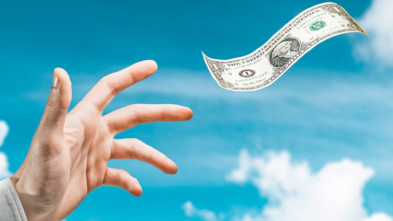 La coyuntura local y la internacional no solo afectan el mercado cambiario, sino que también golpean al mercado de deuda pública y la capacidad de financiamiento del país.