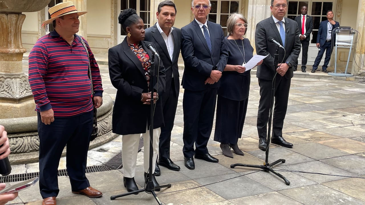 Gabinete de gobierno en la Casa de Nariño