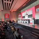 Alcaldesa Claudia López en la firma del memorando de entendimiento para el Distrito de Innovación.