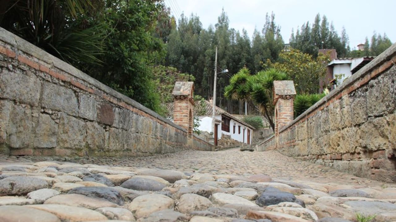 El estilo colonial y las fábricas de balones son dos de los principales atractivos de Monguí, en Boyacá.