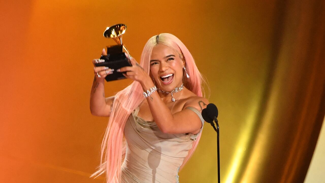 Karol G se ganó el premio al Mejor Álbum de Música Urbana por "Mañana Sera Bonito" .