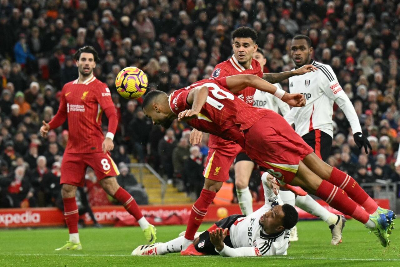 Luis Díaz estuvo presente en el empate 2-2 entre Liverpool y Fulham por la fecha 16 de la Premier League.