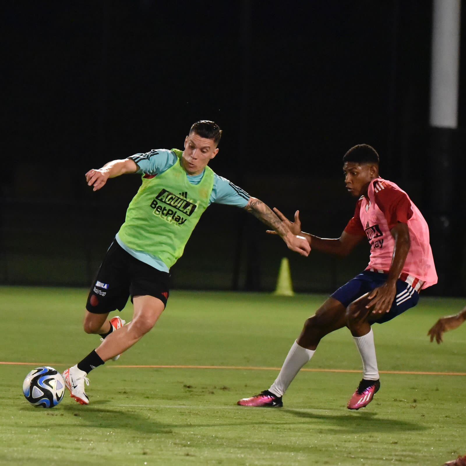 Matheus Uribe con la Selección Colombia en Barranquilla.