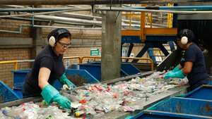 La sostenibilidad se mide no solo en el tema de cuidado ambiental, sino en inclusión social.